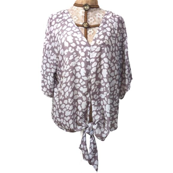 Neutral leopard print v-neck tie waist blouse - Picture 1 of 3